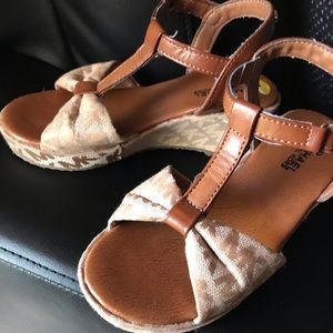 Girl shoes size 12